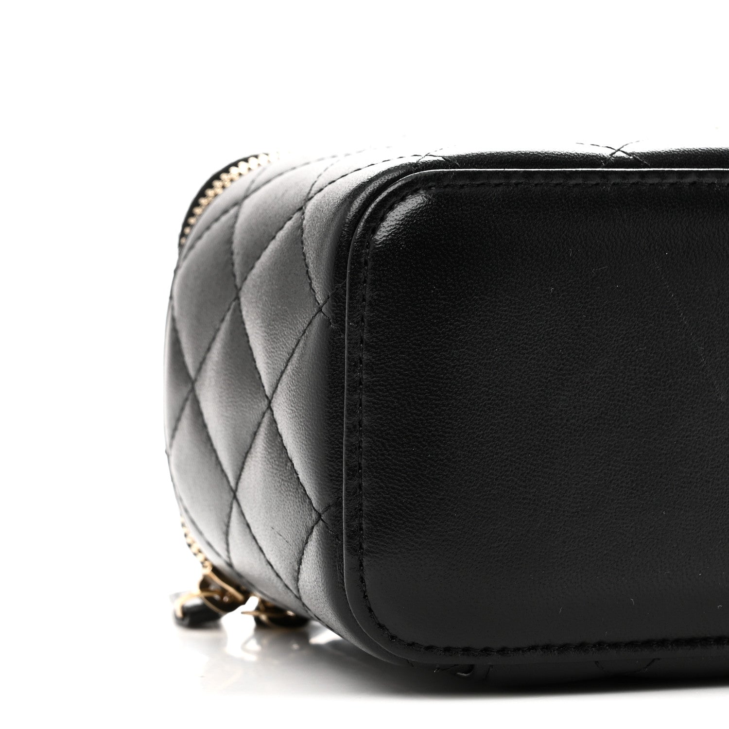 Lambskin Quilted Small Vanity Case With Chain Black