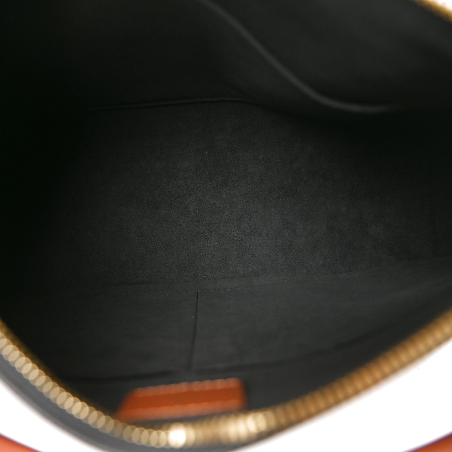 Monogram V Tote MM Black