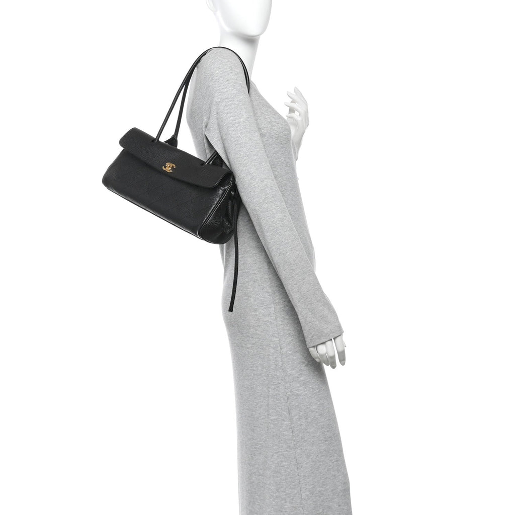 Grained Calfskin Stitched Urban Essentials Small Shopping Bag Black