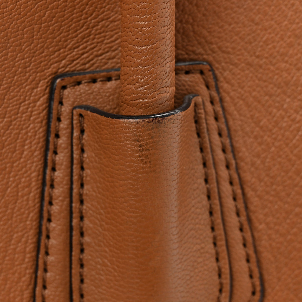 Sugar Goatskin Medium Antigona Medium Beige