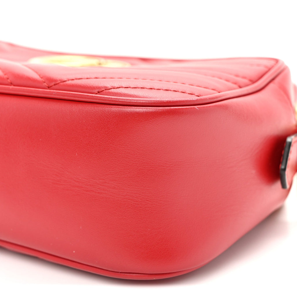 Calfskin Matelasse Small GG Marmont Chain Shoulder Bag Hibiscus Red