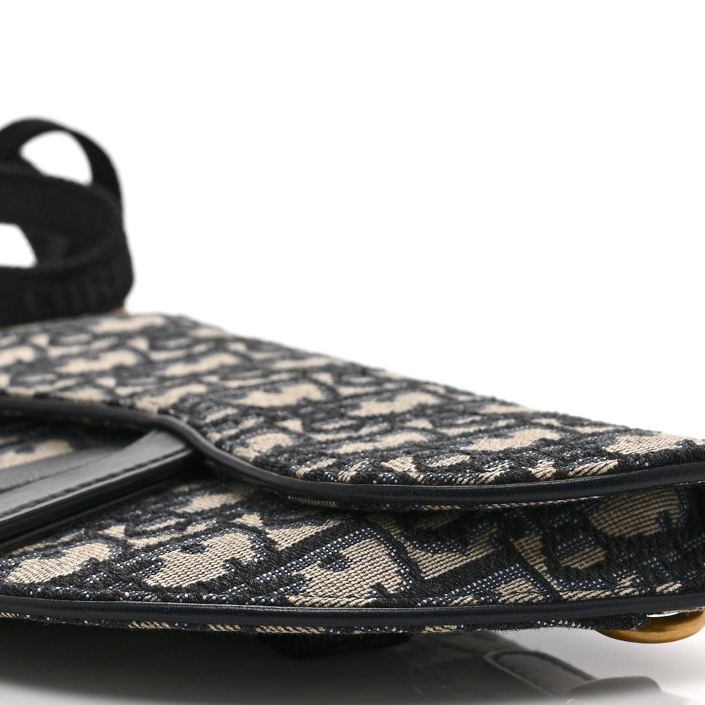 Oblique Saddle Belt Pouch Blue