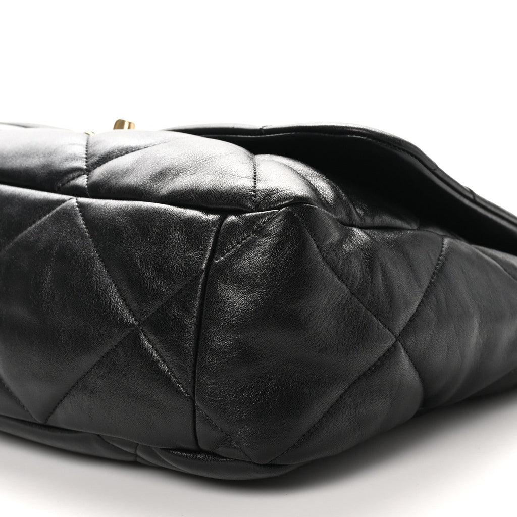 Lambskin Quilted Maxi Chanel 19 Flap Black