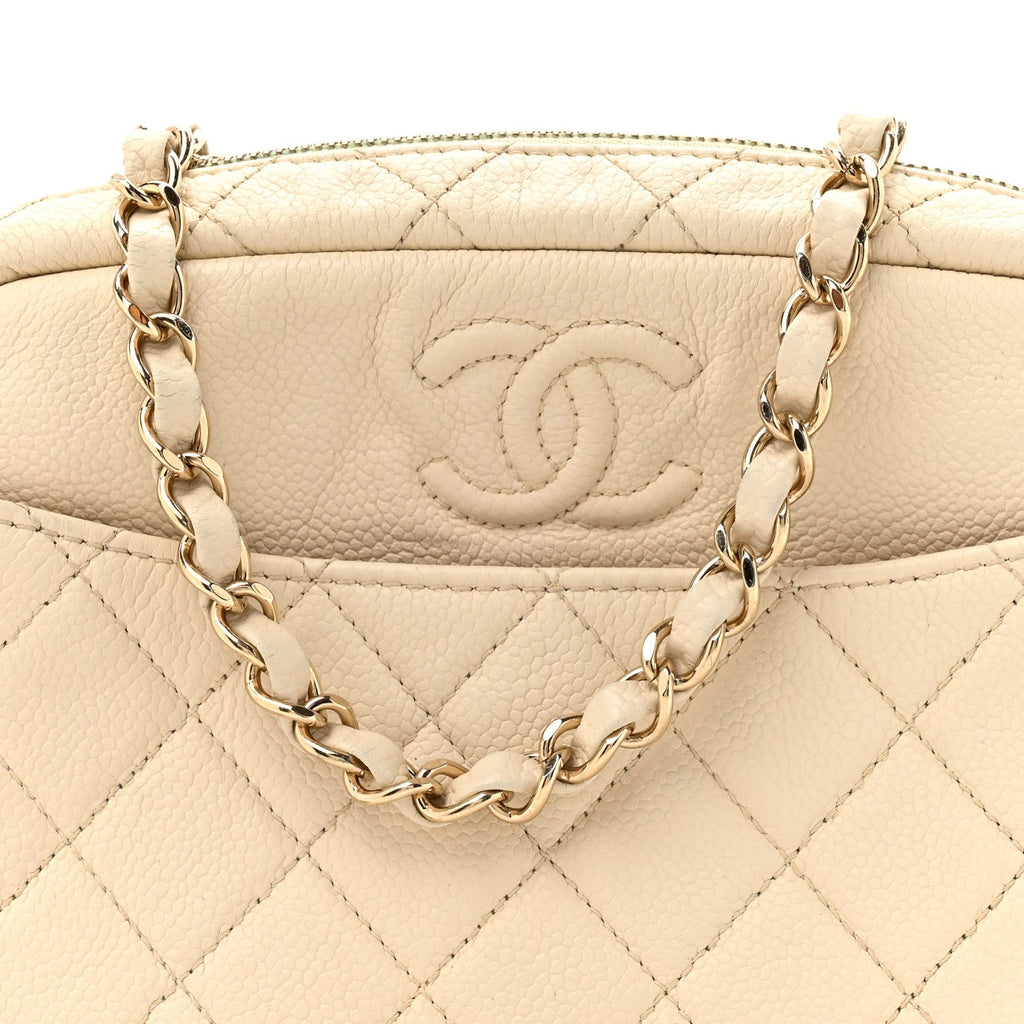 Caviar Flat Quilted Small Coco Tassel Camera Case White