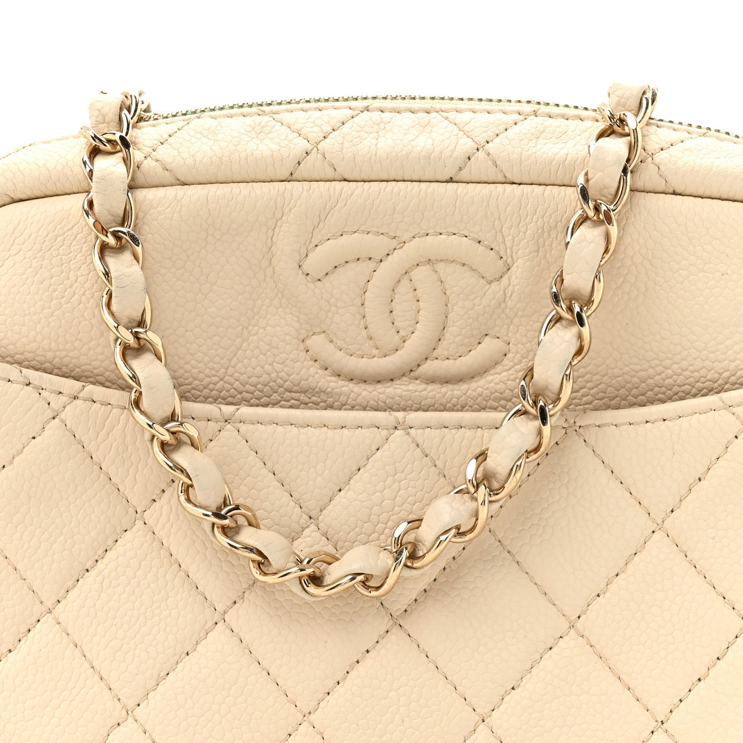 Caviar Flat Quilted Small Coco Tassel Camera Case White