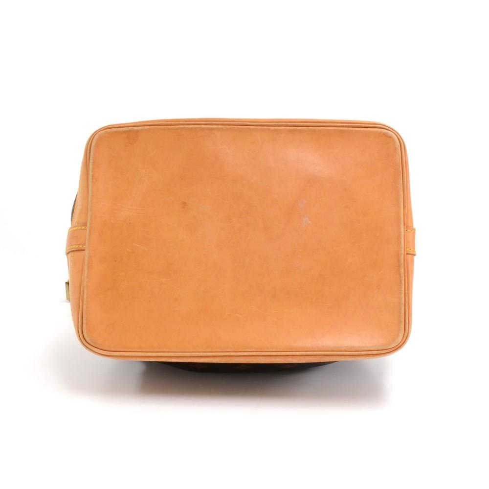 Louis Vuitto Noe Large Monogram Canvas Shoulder Bag