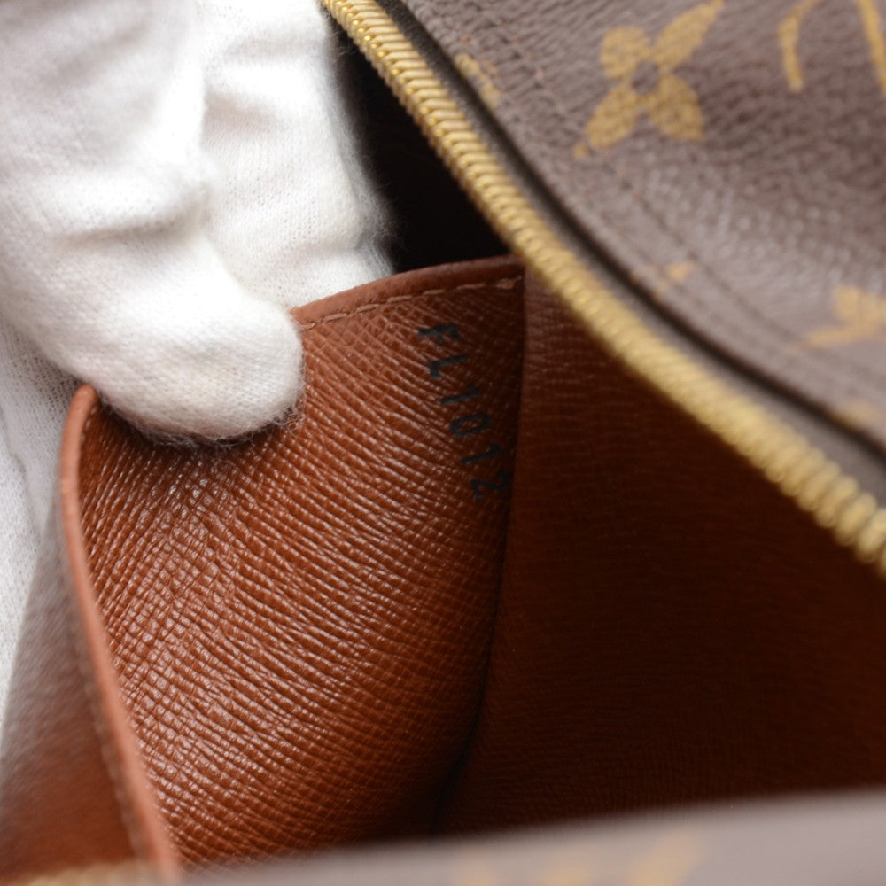 Louis Vuitto Cite MM Monogram Canvas Shoulder Bag