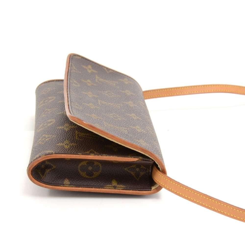 Louis Vuitto Pochette Twin GM Monogram Canvas Shoulder Bag