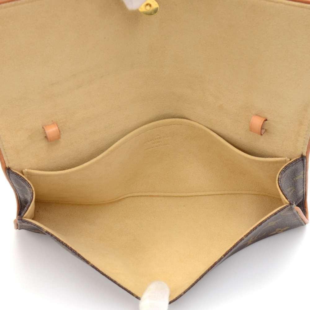 Louis Vuitto Pochette Twin GM Monogram Canvas Shoulder Bag