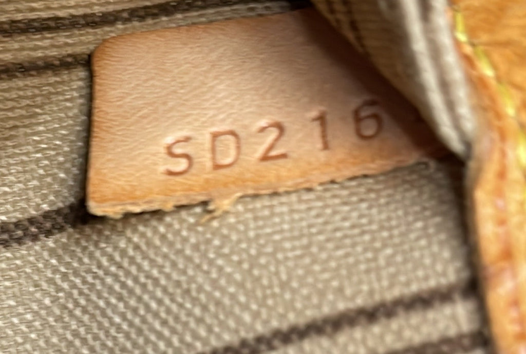 Louis Vuitton Neverfull Tote Monogram Canvas MM