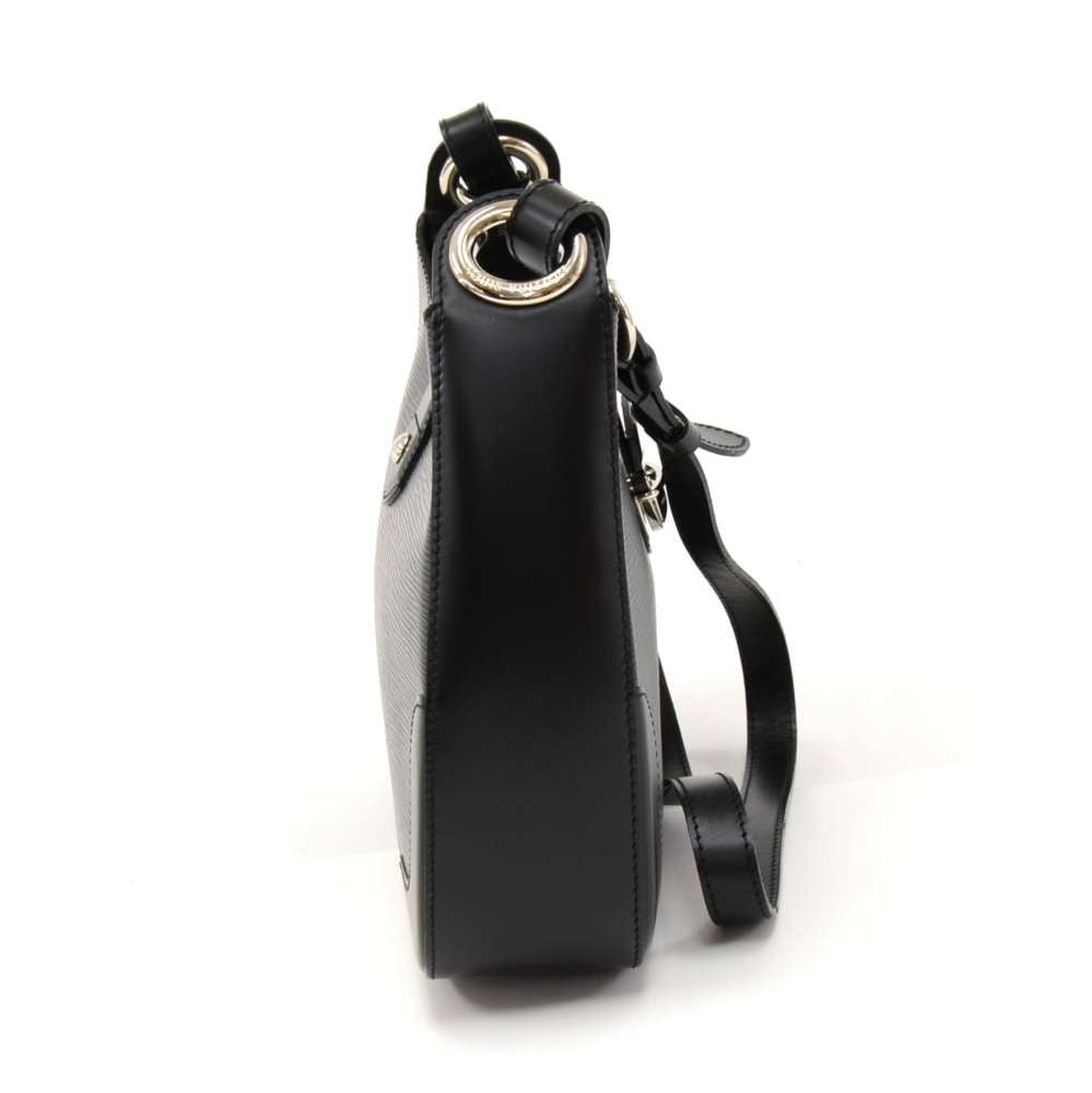 Louis Vuitto Musette Bagatelle Epi Leather Shoulder Bag