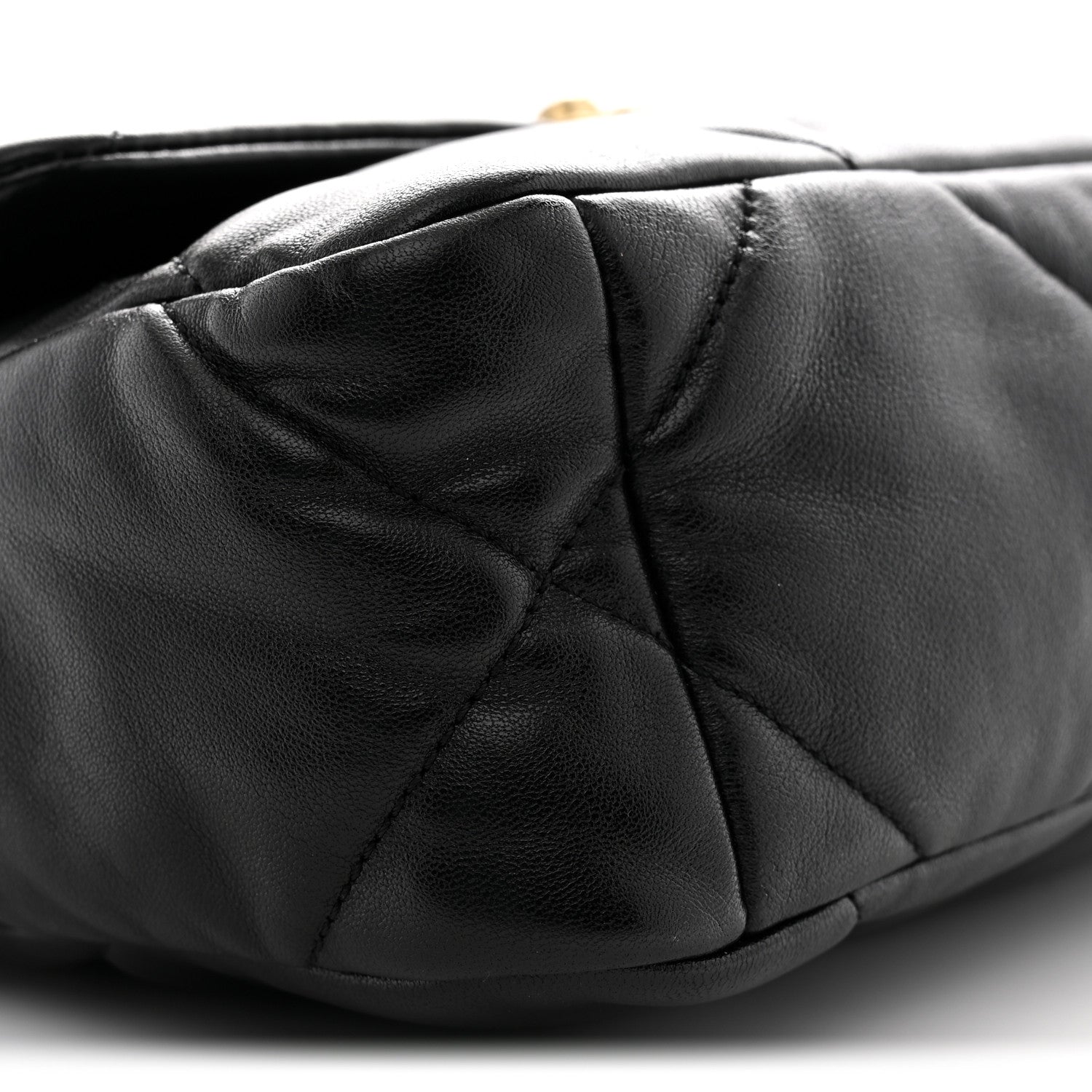 Lambskin Quilted Medium Chanel 19 Flap Black