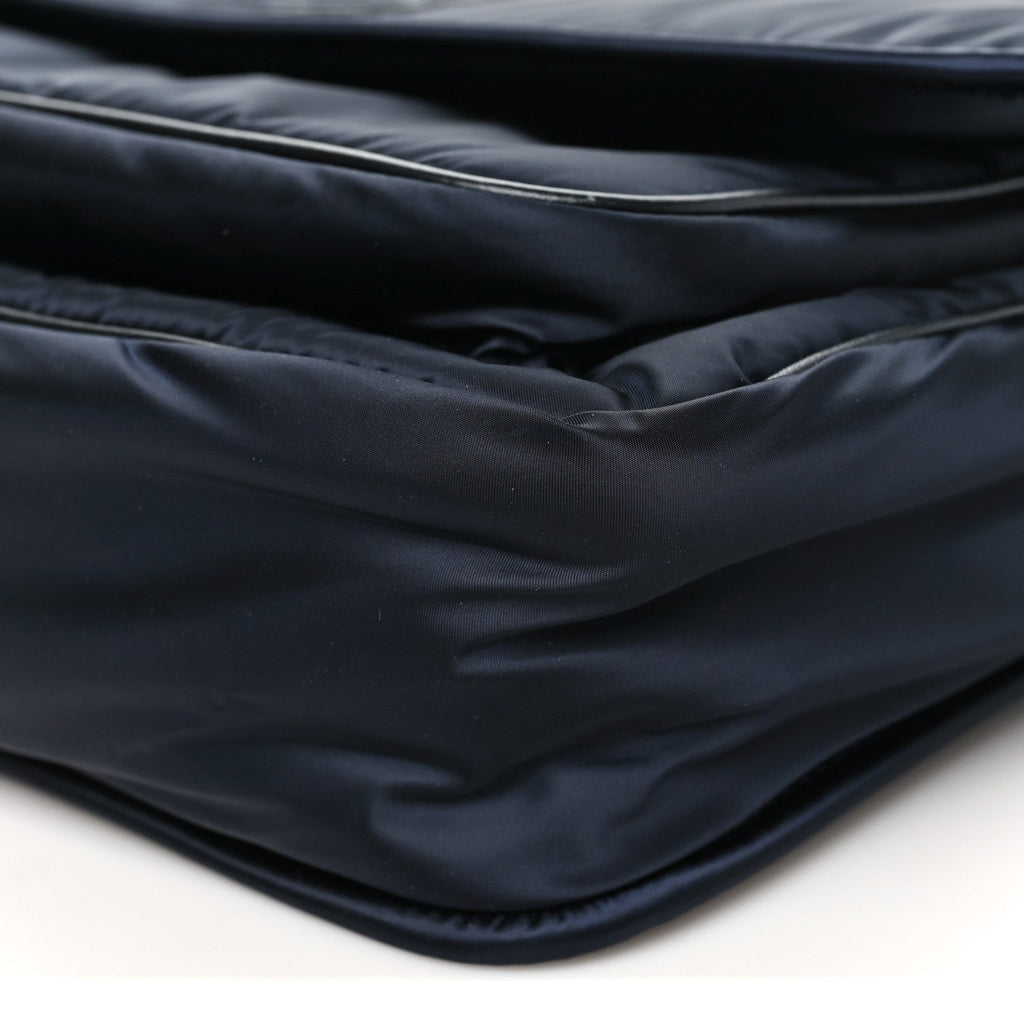 Econyl Nylon Niki Messenger Black