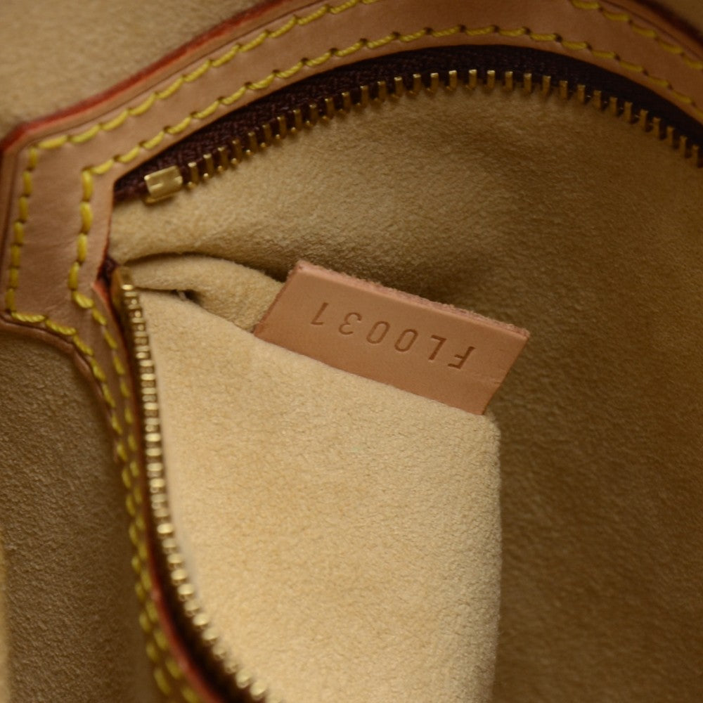 Louis Vuitto Looping MM Monogram Canvas Shoulder Bag