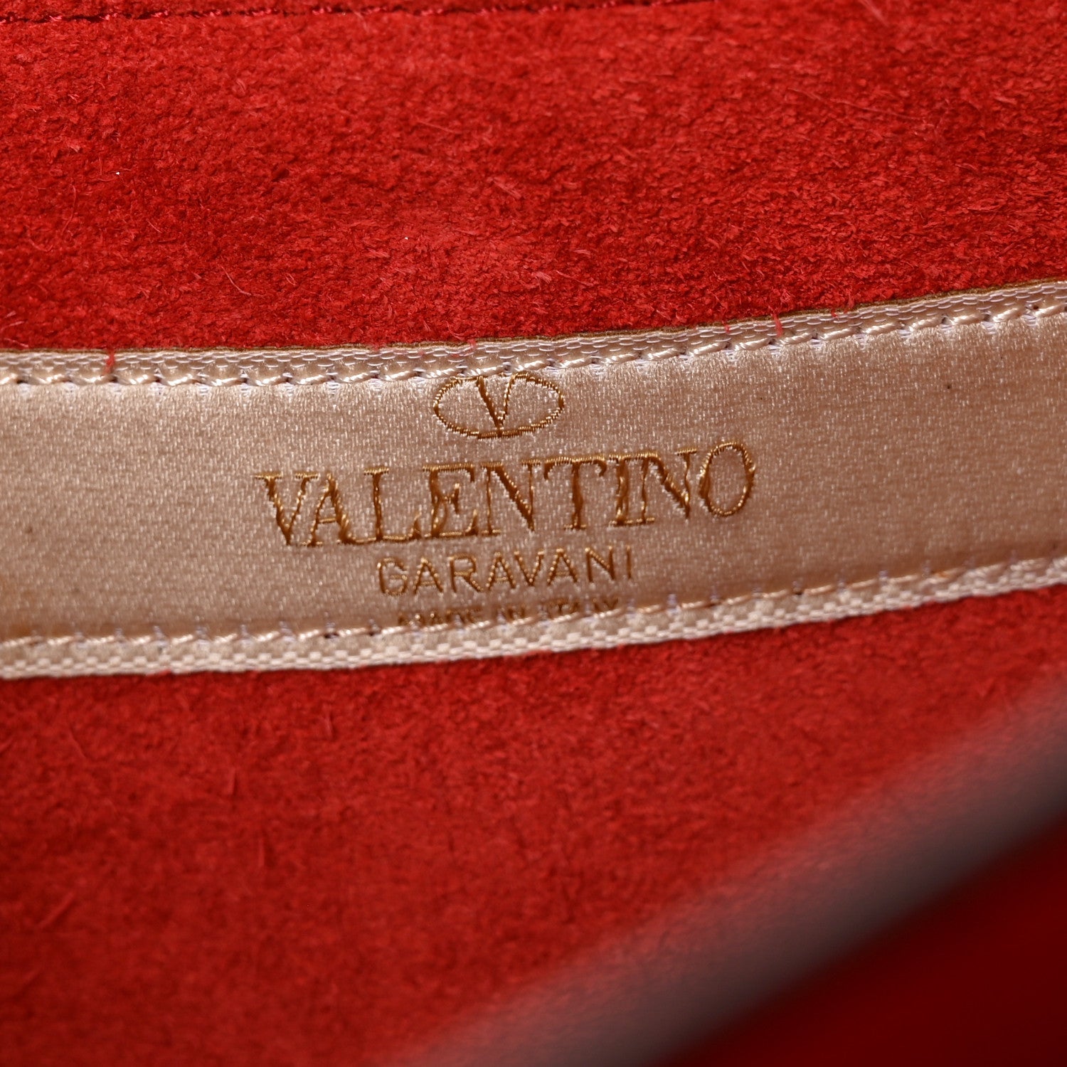 Grained Calfskin Onyx Medium Guitar Strap Rockstud Rolling Flap Saddle Bag Rosso Valentino