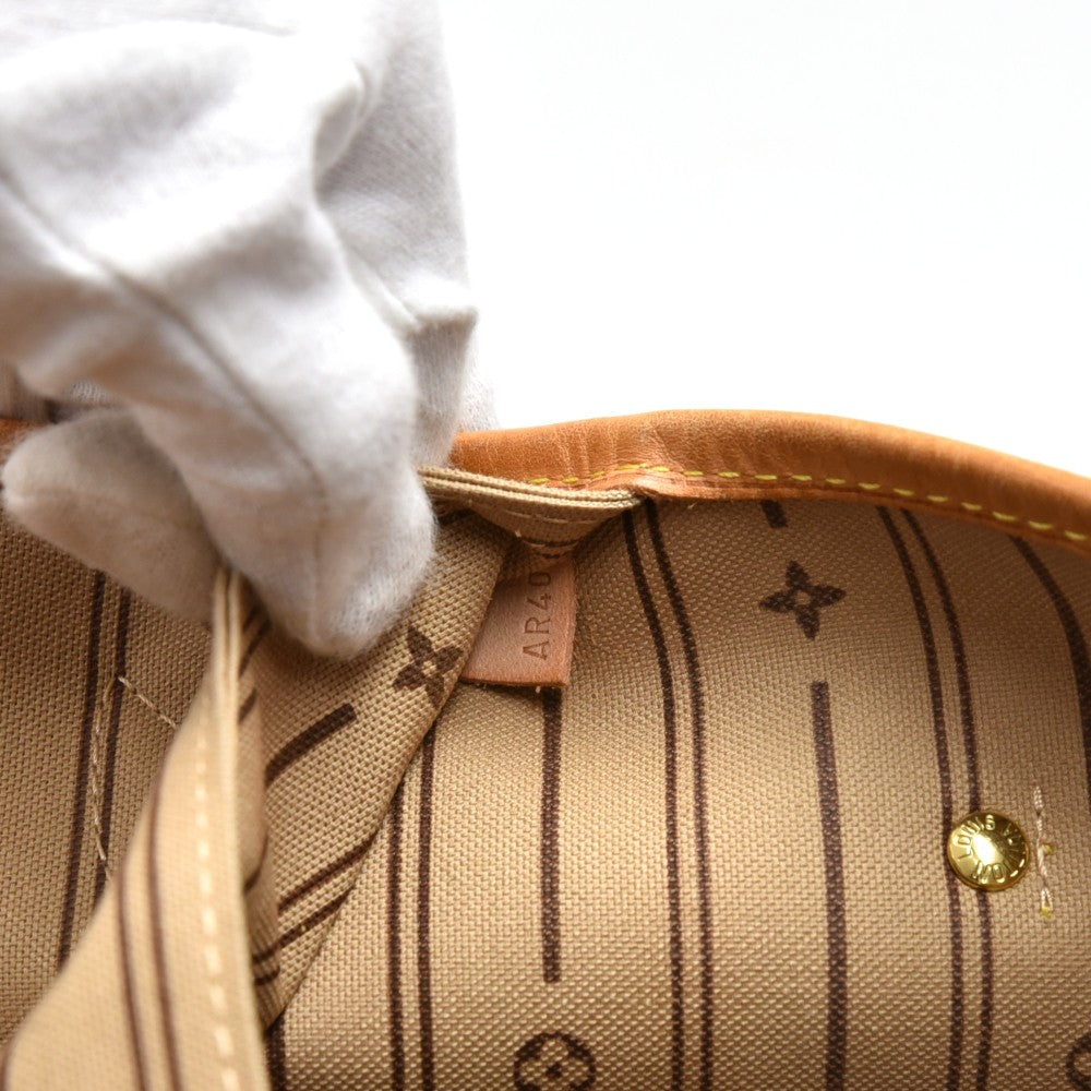Louis Vuitto Neverfull MM Monogram Canvas Tote Bag