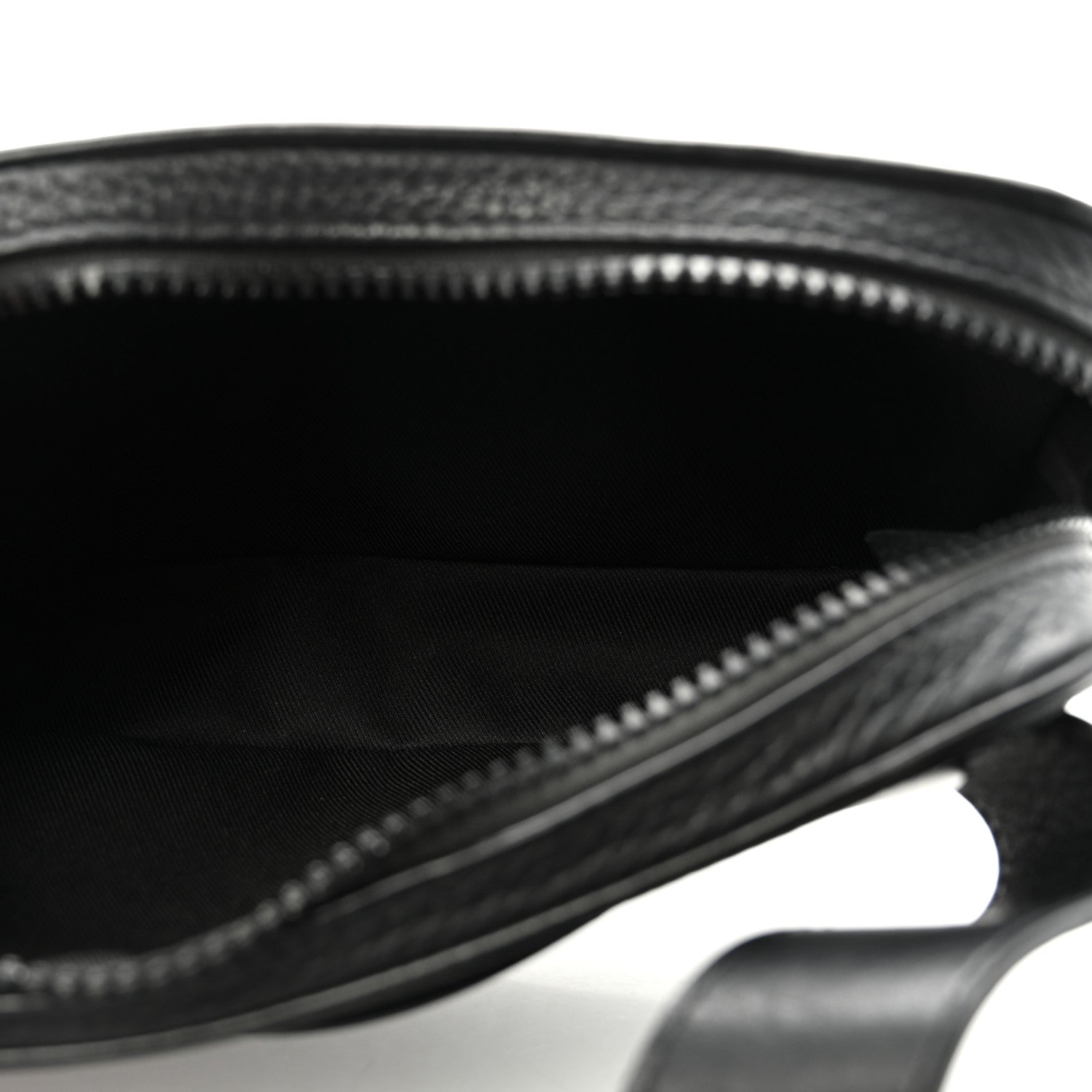 Taurillon Monogram Uniformes Solar Ray Soft Pochette Volga Belt Bag Black