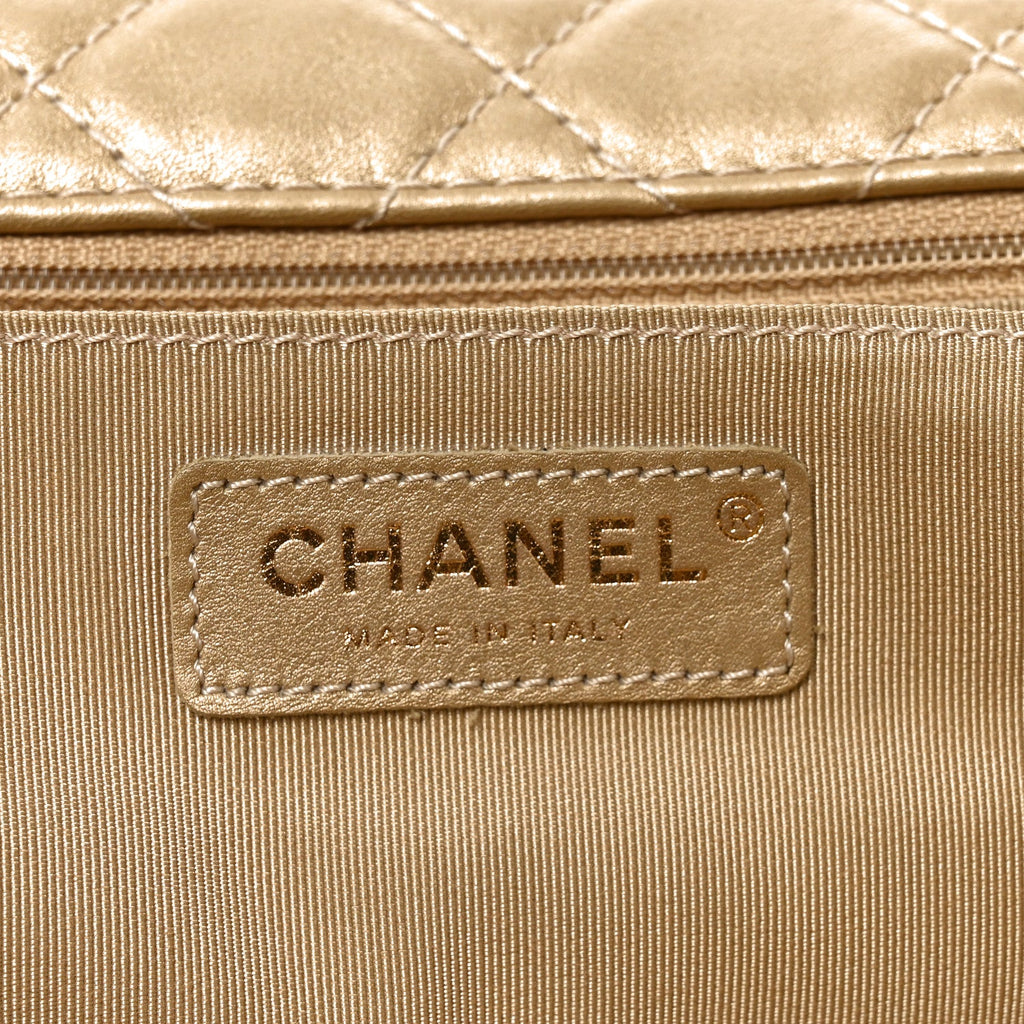 Metallic Calfskin Quilted Small XXL Travel Flap Bag Gold