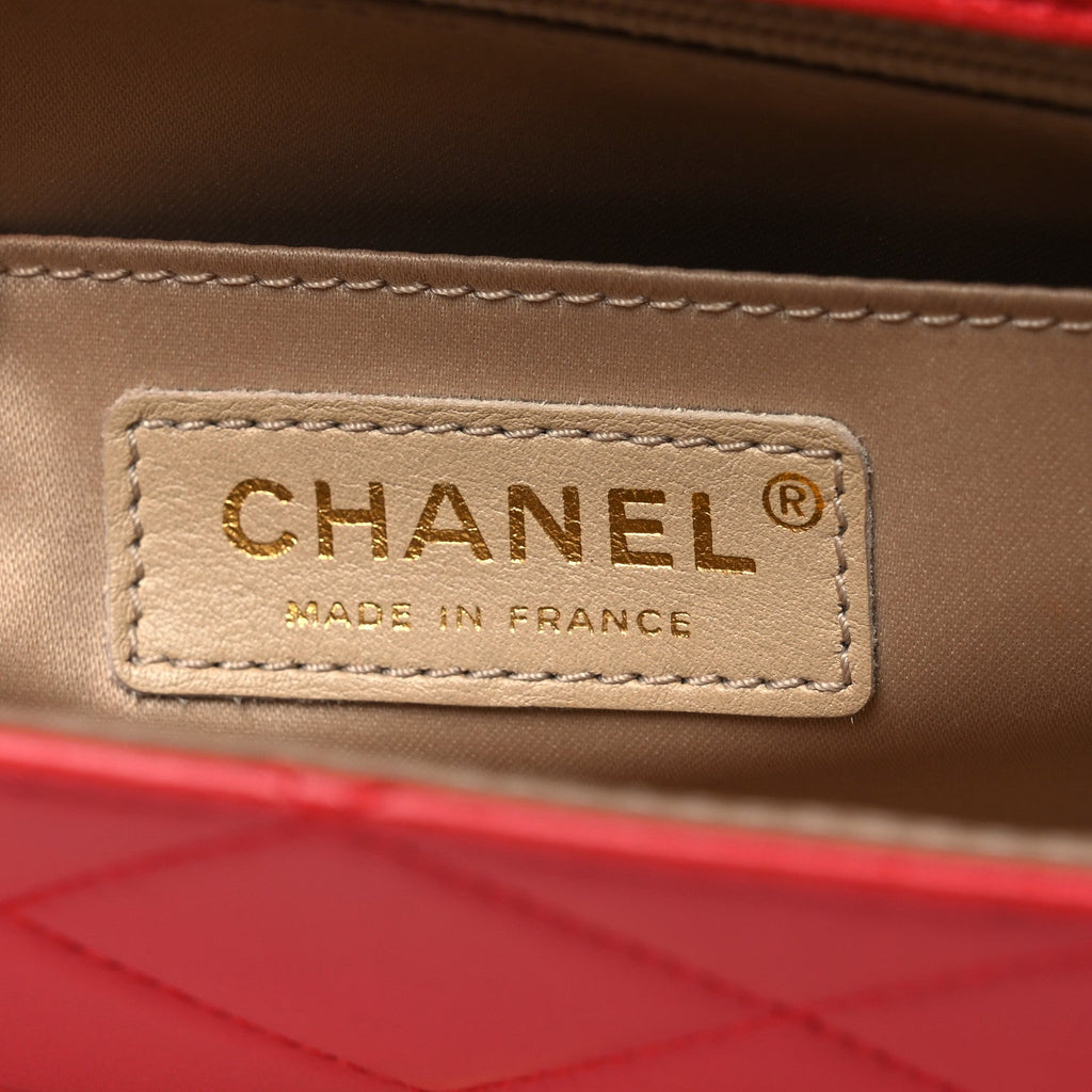 Lambskin Quilted Large Golden Class Flap Red