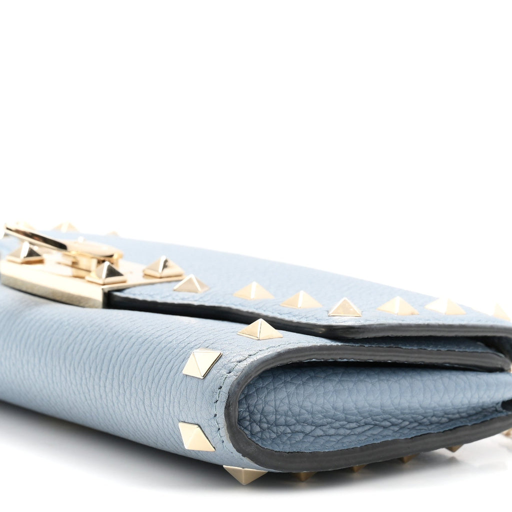 Pebbled Calfskin Rockstud Flip Lock Wallet On Chain Niagara