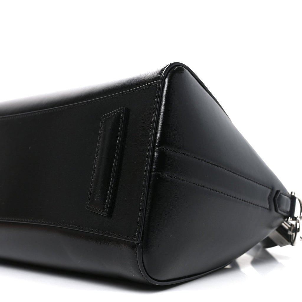 Shiny Lord Calfskin Small Antigona Black