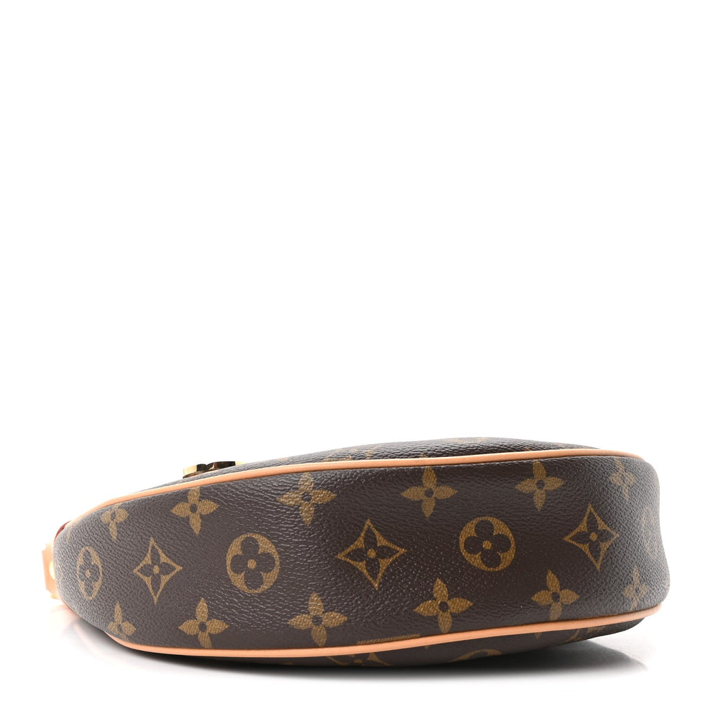 Monogram Loop