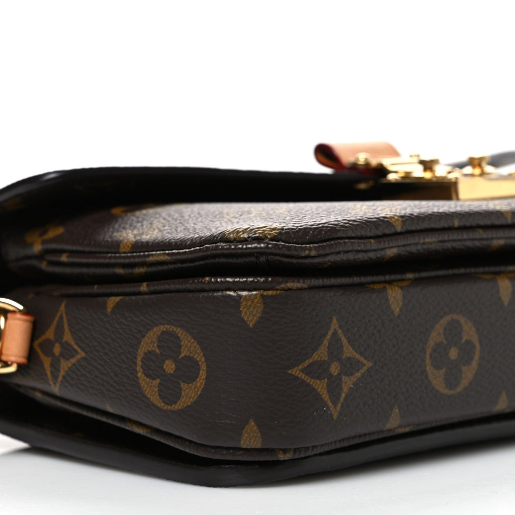 Monogram Pochette Metis East West