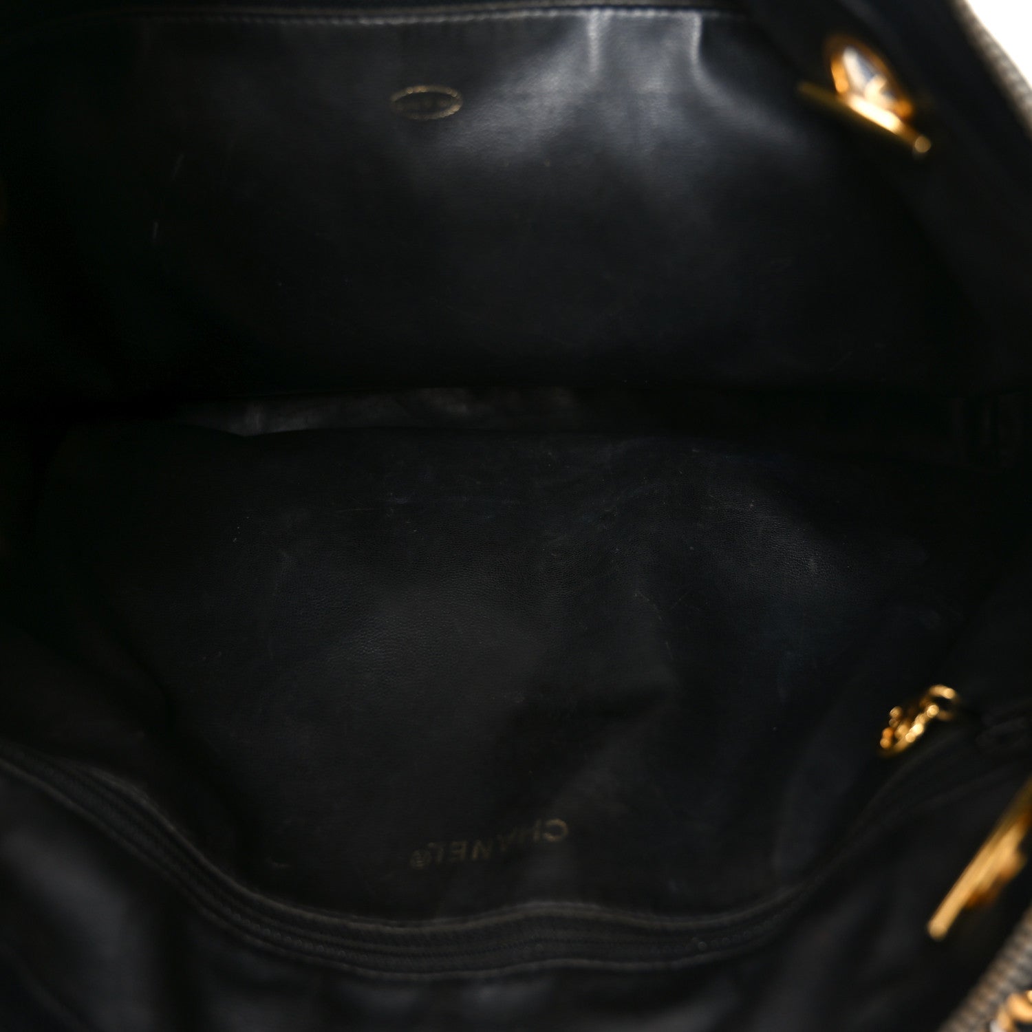 Caviar Flap Shoulder Bag Black