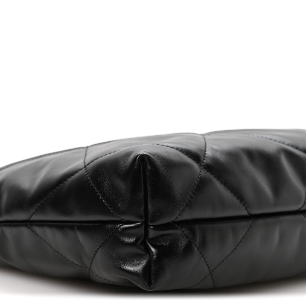 Calfskin Quilted Small Chanel 22 Black