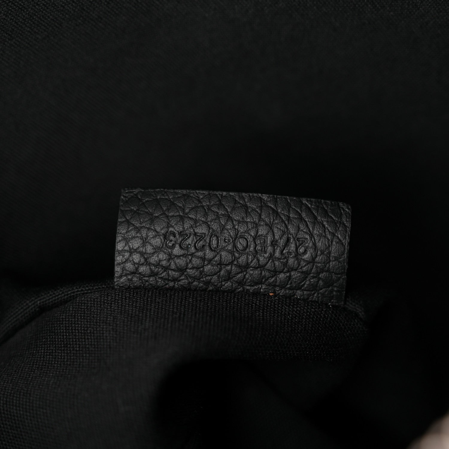 Oblique Saddle Triple Pouch Black
