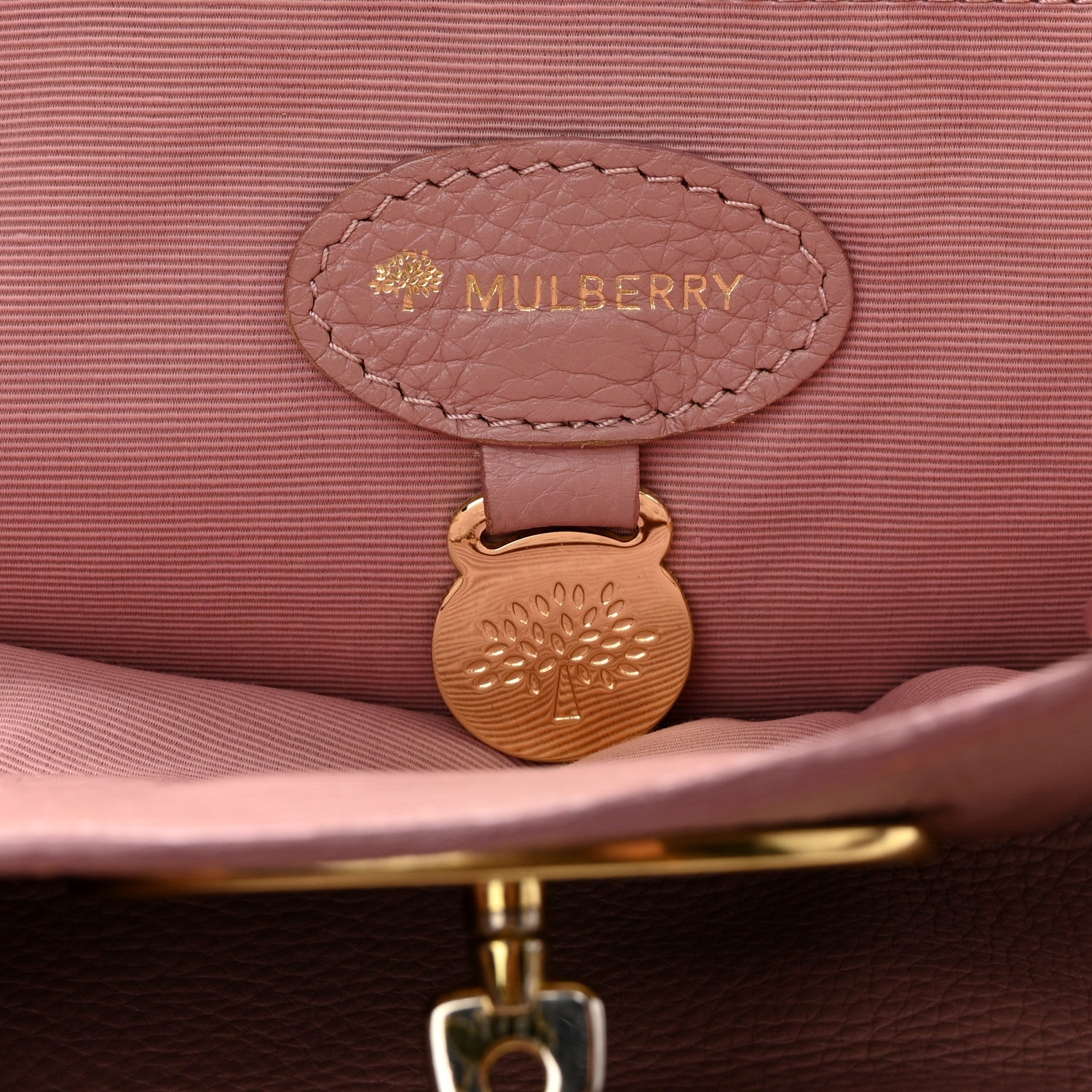 Classic Grain Calfskin Bayswater Powder Pink