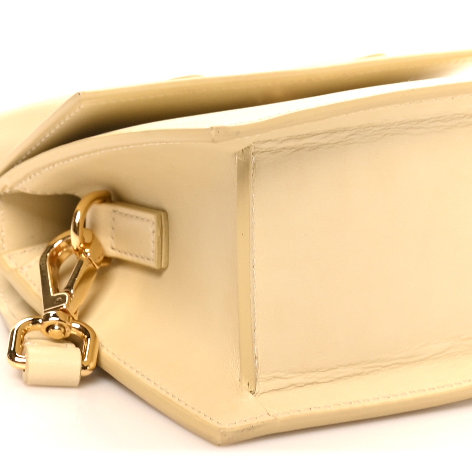 Smooth Calfskin Le Chiquito Ivory