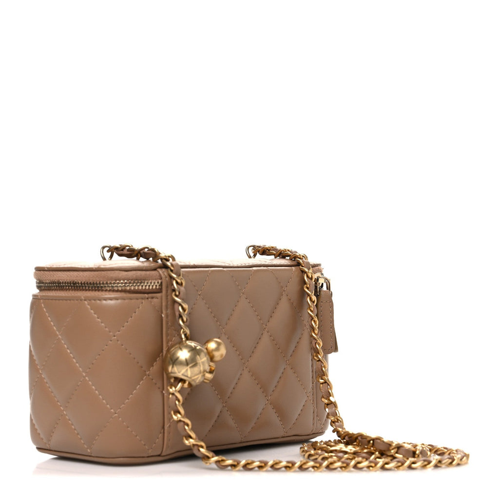 Lambskin Quilted Pearl Crush Small Vanity Case With Chain Beige