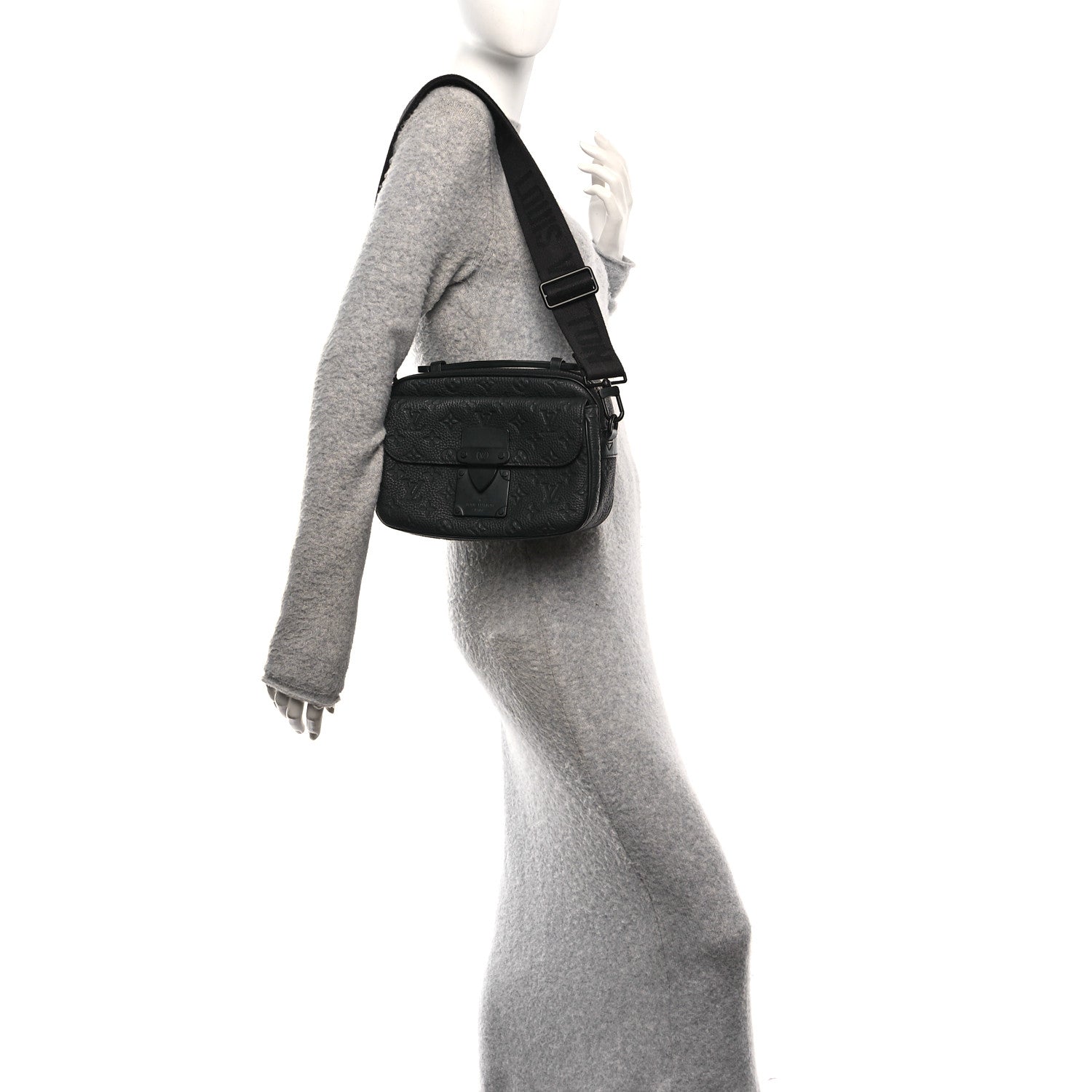 Taurillon Monogram S Lock Messenger Black