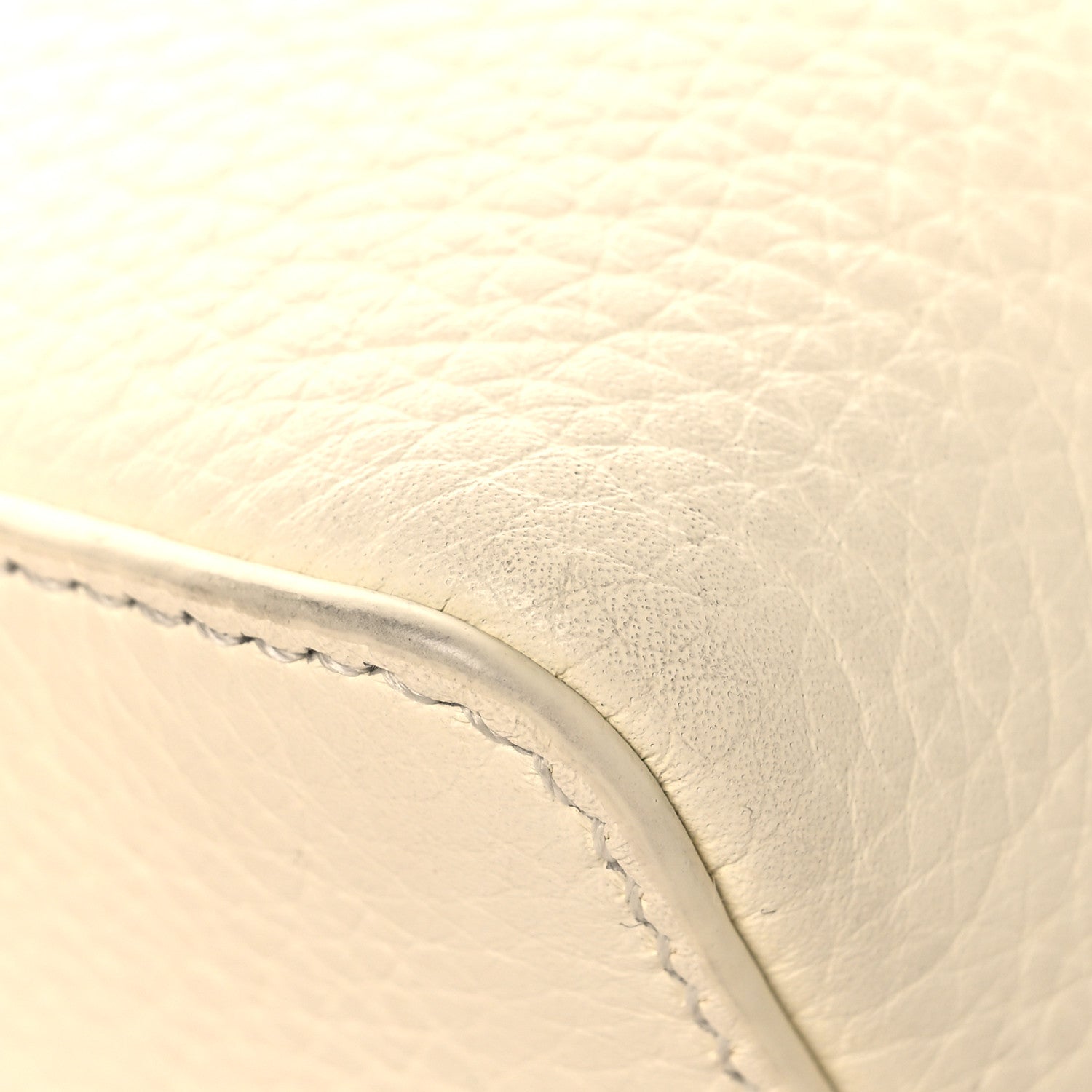 Tender Calfskin L19 Extra Pocket Pouch Whisper White