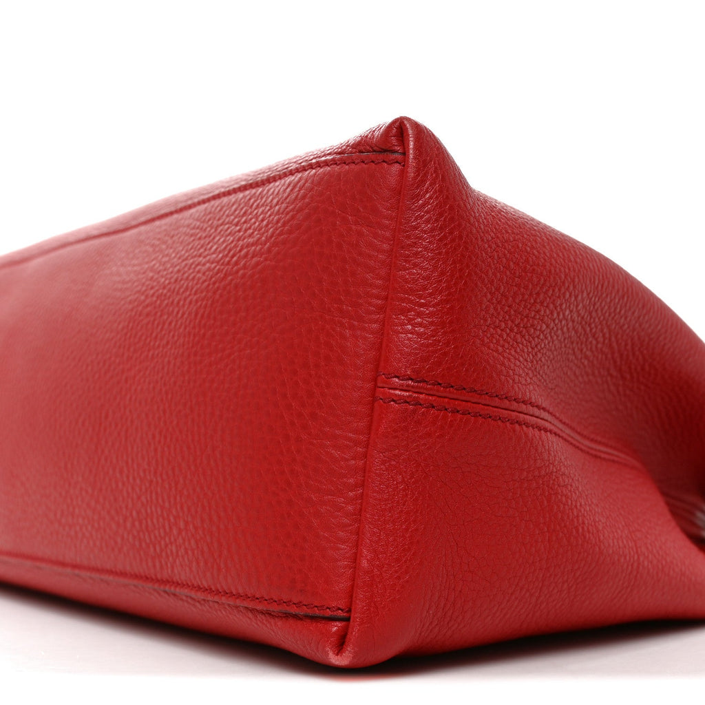 Pebbled Calfskin Medium Soho Chain Shoulder Bag Tabasco Red