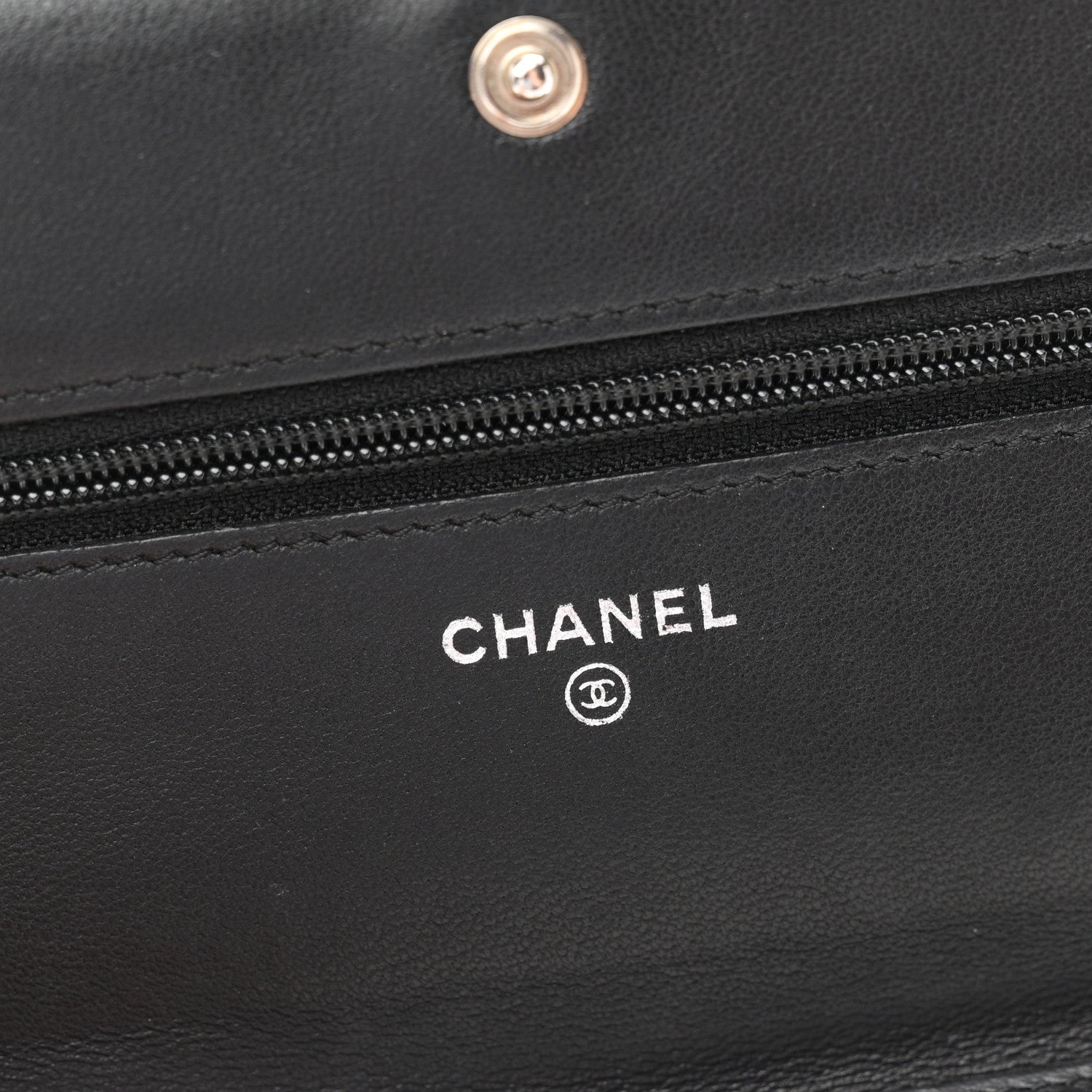 Lambskin Camellia Embossed Wallet On Chain WOC Black