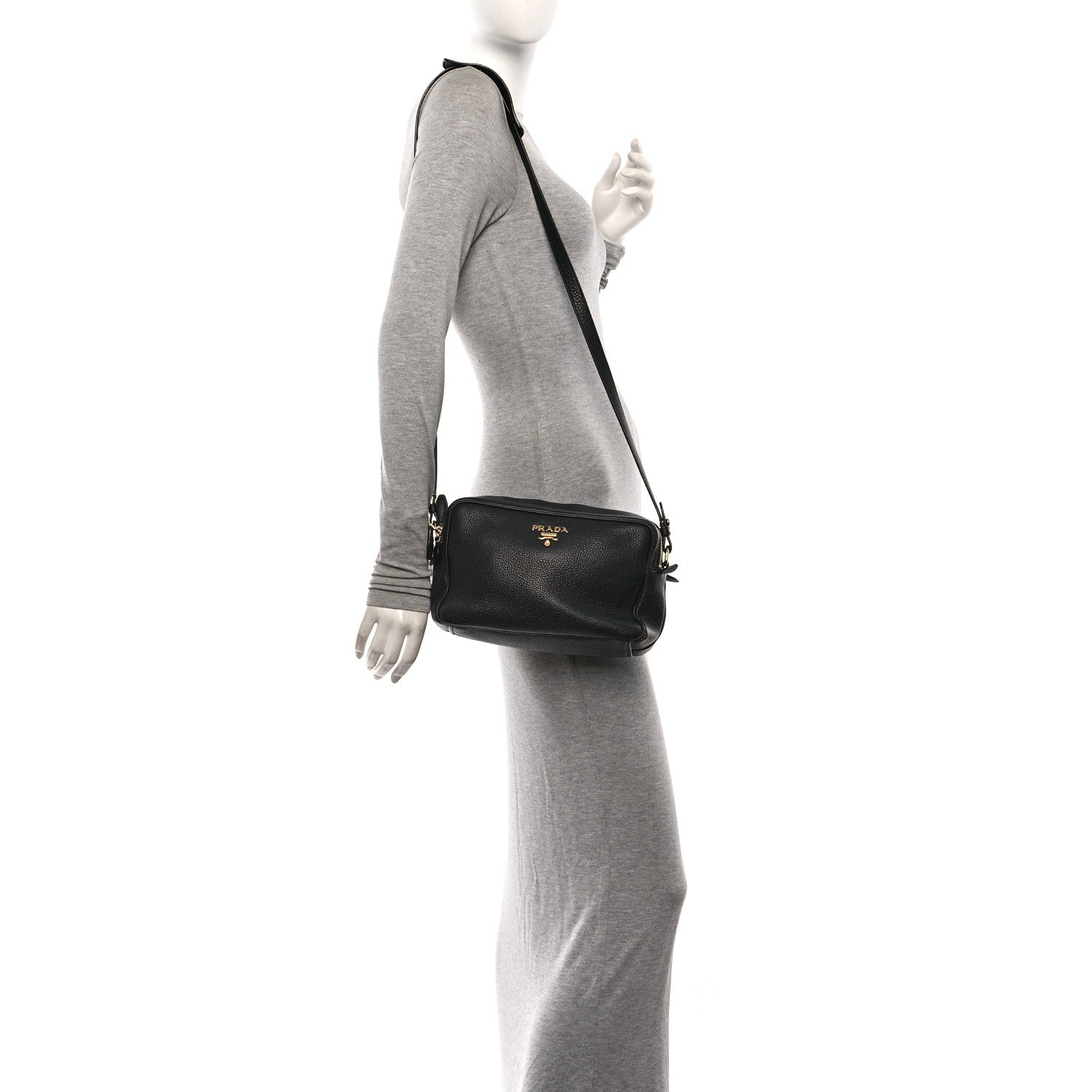 Vitello Daino Medium Double Zip Shoulder Bag Black