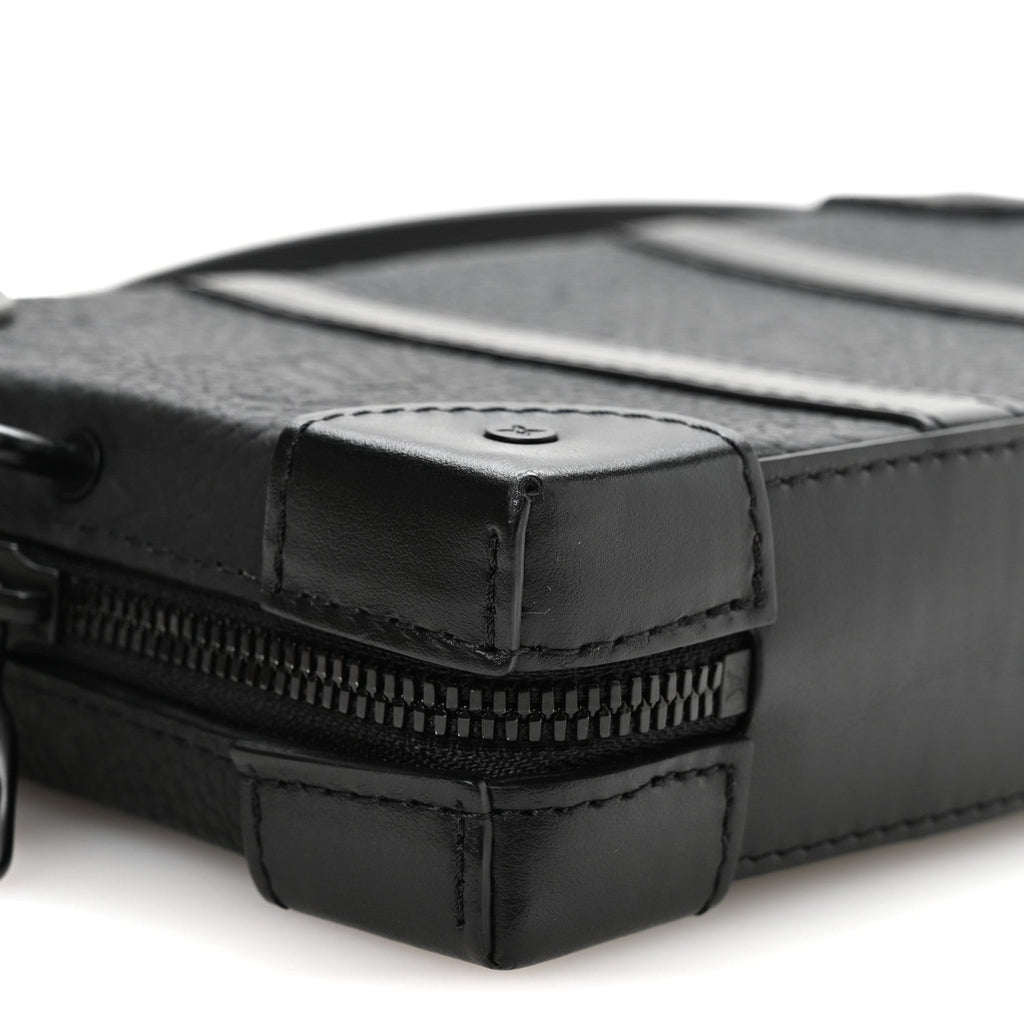 Taurillon Monogram Soft Trunk Wallet Black