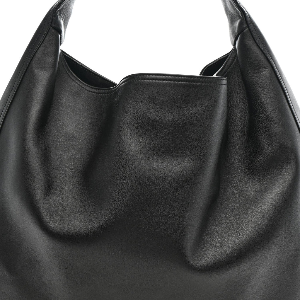 Silky Calfskin Large Hop Black
