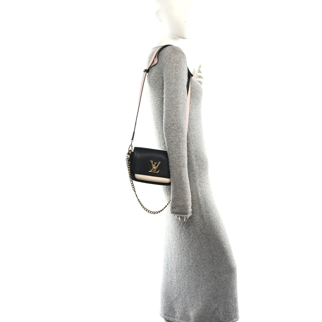 Grained Calfskin Lockme Tender Black