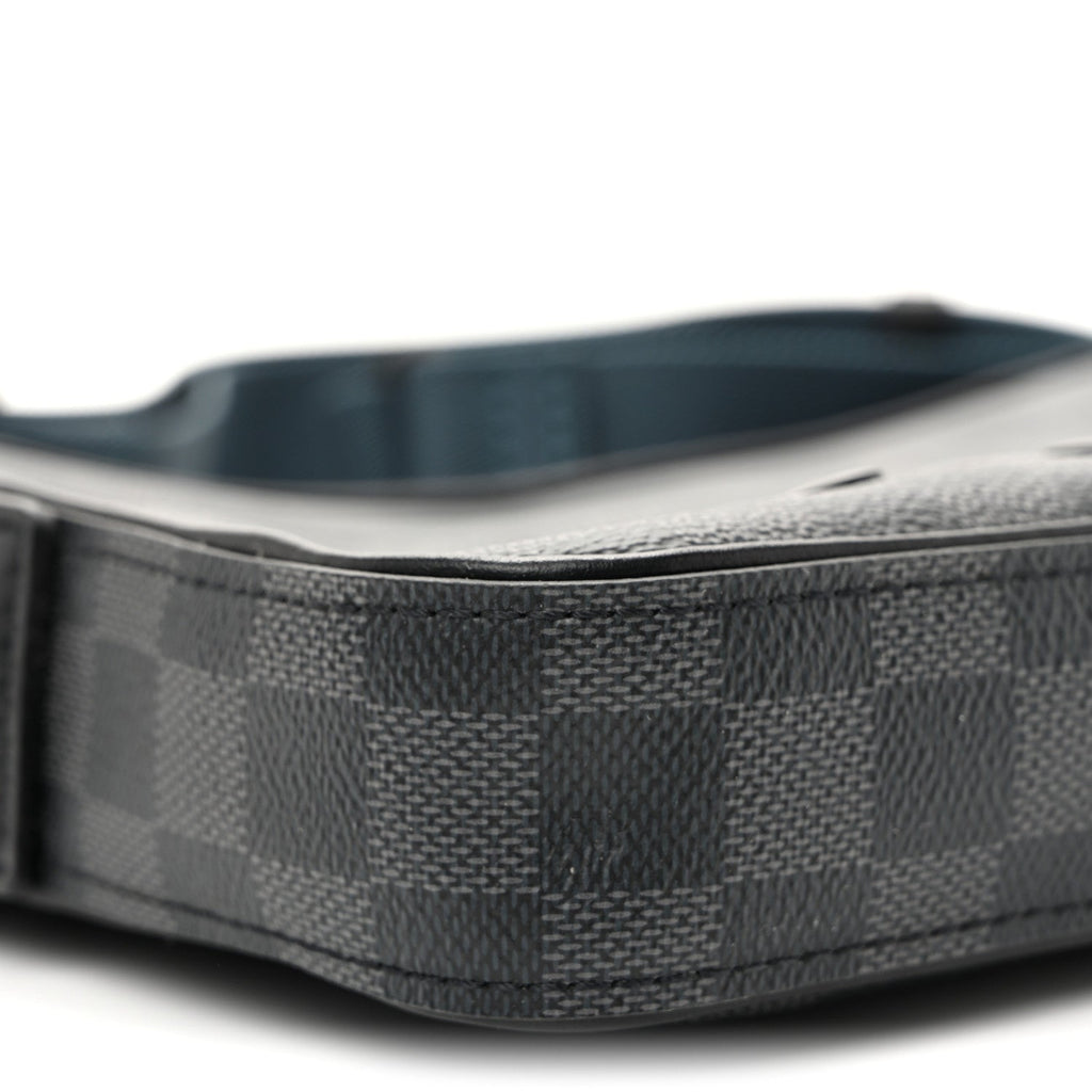 Damier Graphite Alpha Messenger Bag