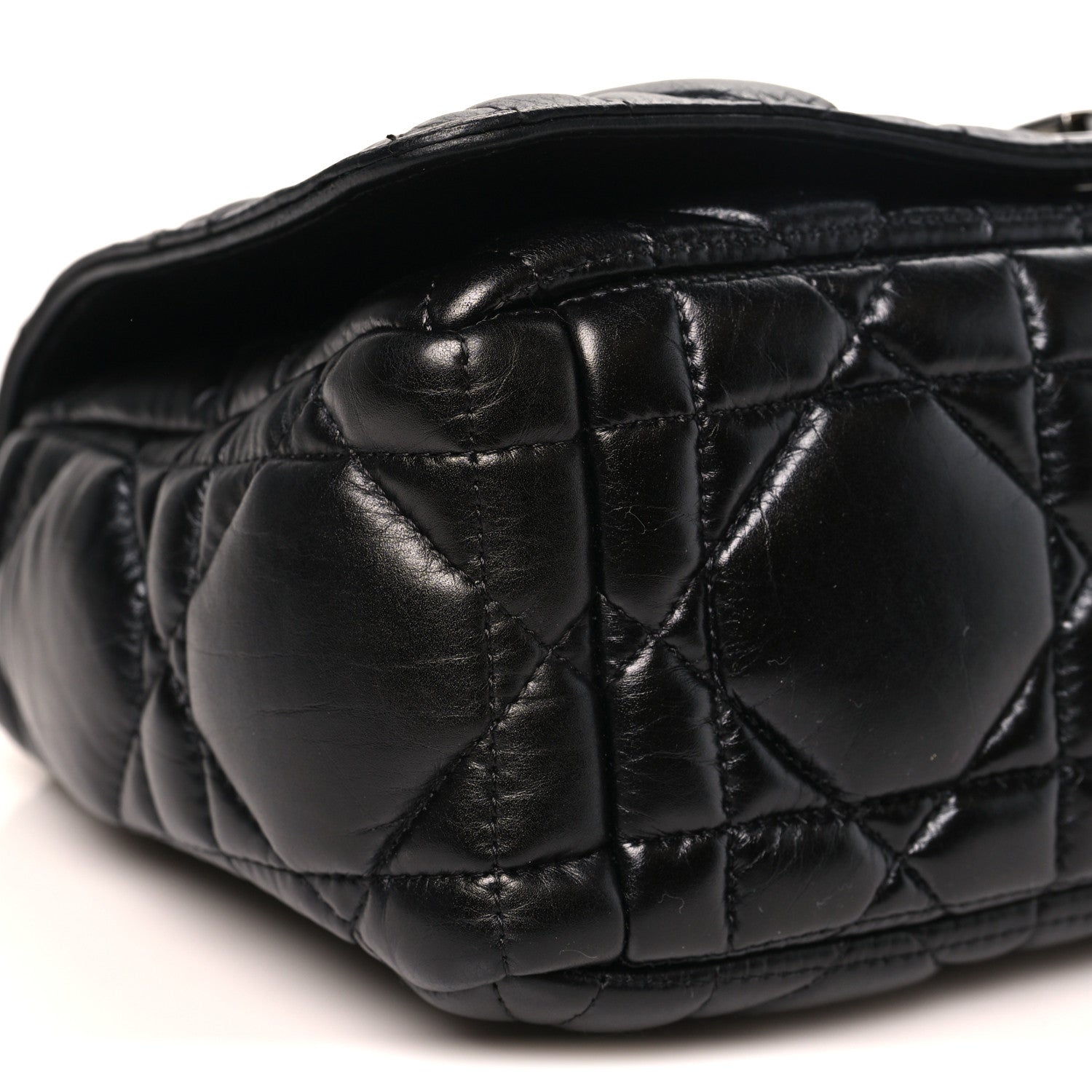 Calfskin Macrocannage Medium Caro Bag Black