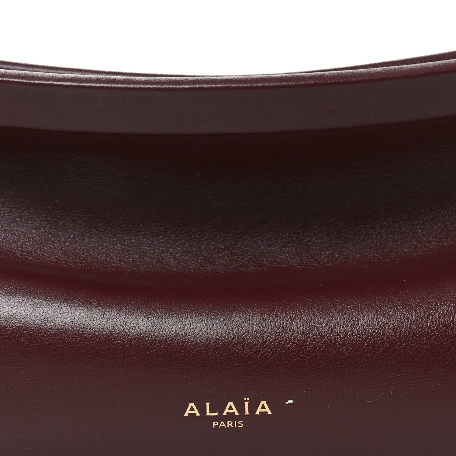 Calfskin Le Click East West Bag Rouge Grenat