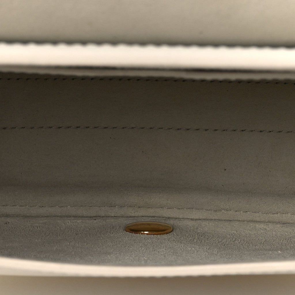 Box Calfskin Medium Bobby Flap Latte