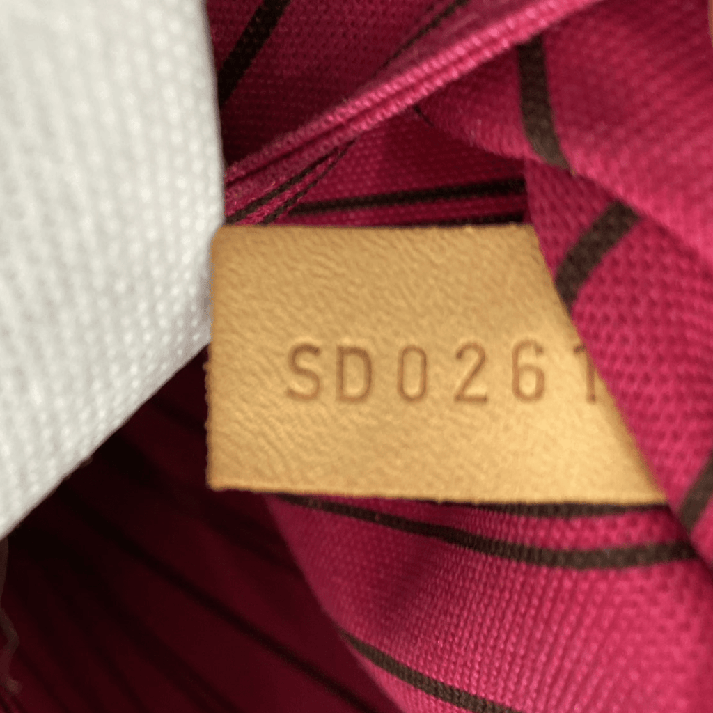 LOUIS VUITTON Neverfull GM Monogram Canvas Shoulder Bag Fuchsia