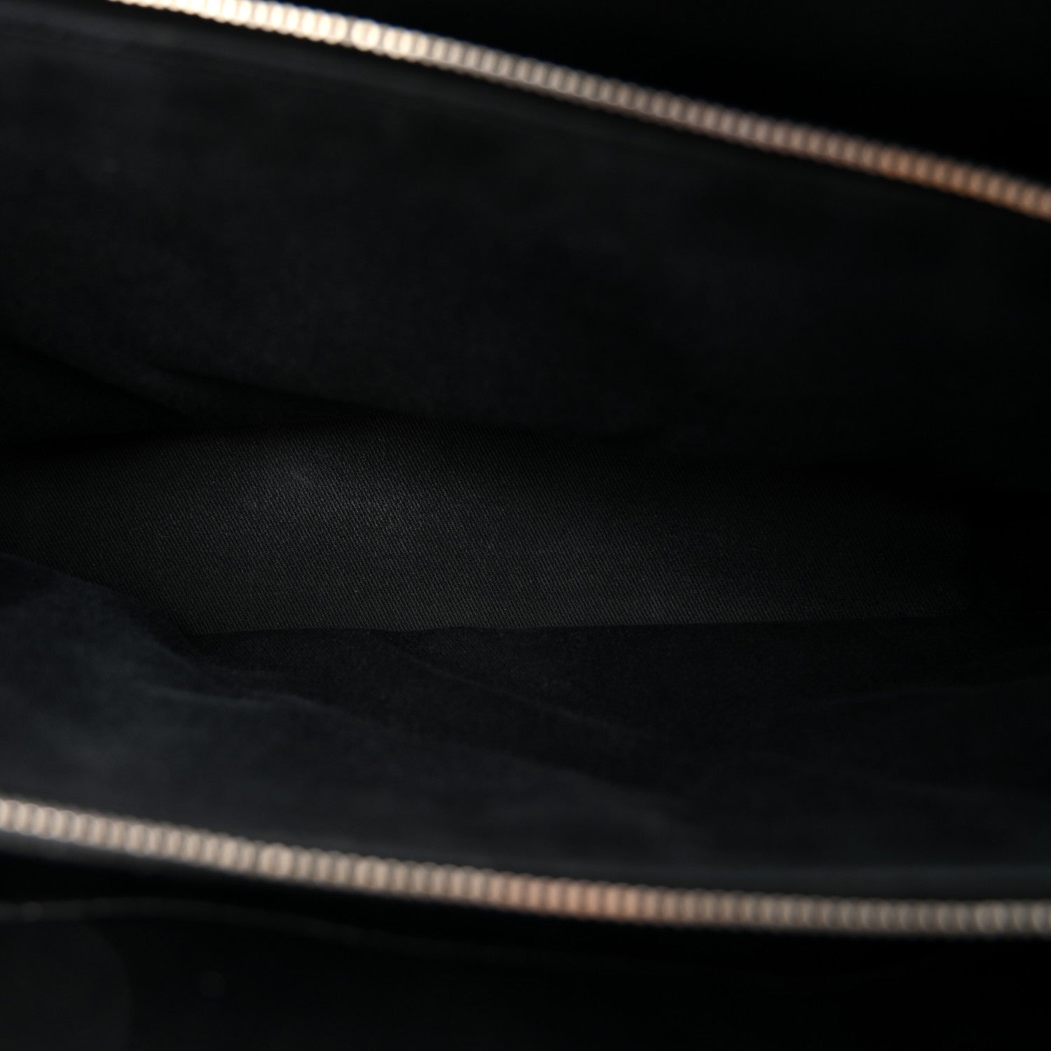 Caviar Quilted CC Timeless Soft Tote Black