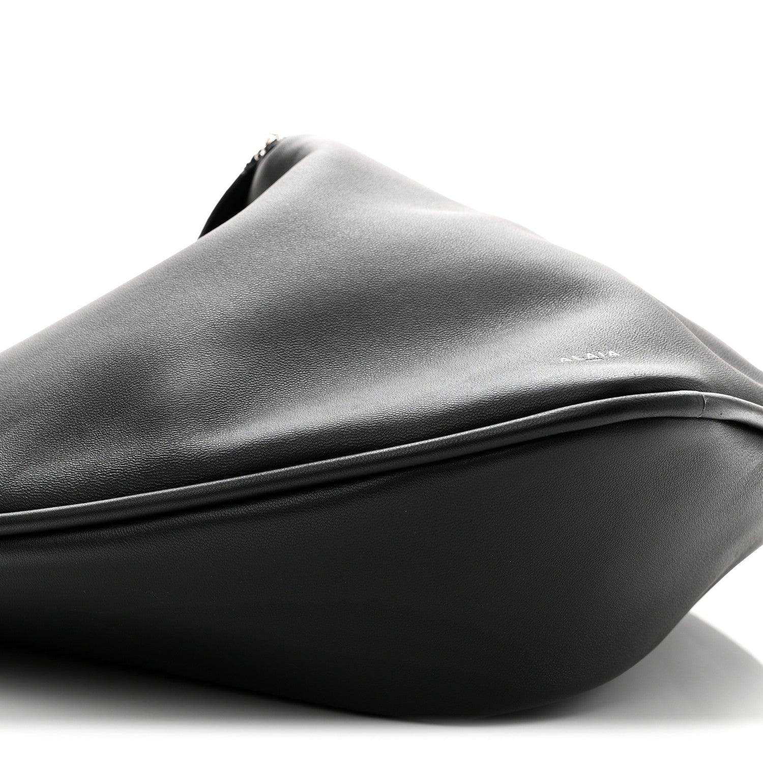 Lambskin Le Coeur Soft Clutch Black