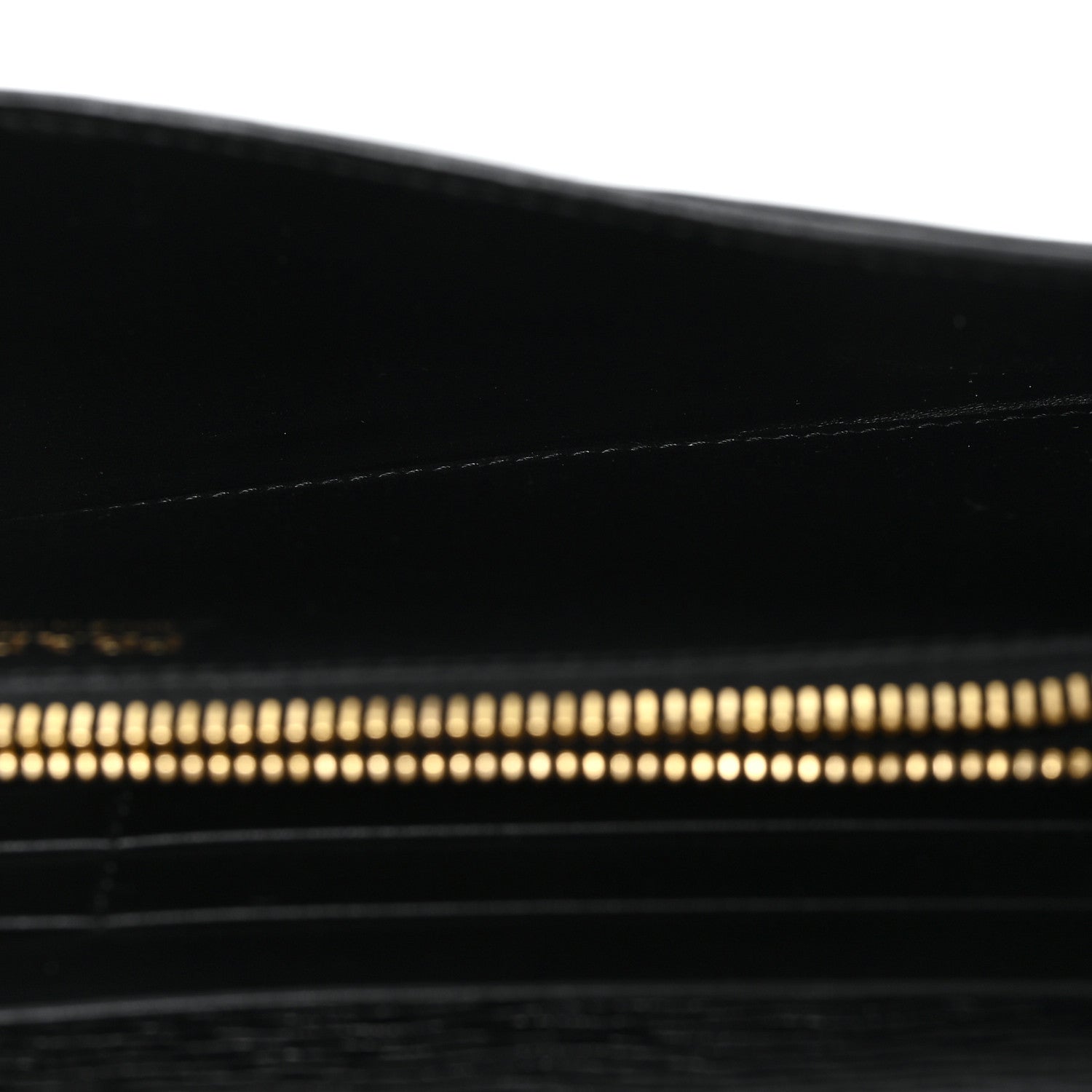 Vitello Move Metal Oro Chain Wallet Black