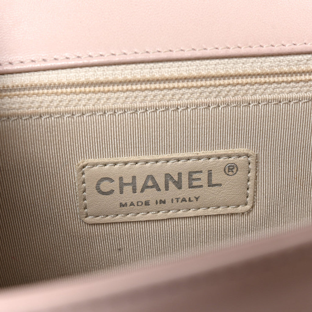 Lambskin Quilted Large Boy Flap Light Pink
